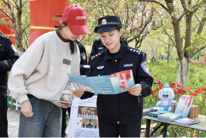 “铲毒瘤 倡新风”！浙江嘉善多方联动 推动反邪教警示教育走深走实396.png